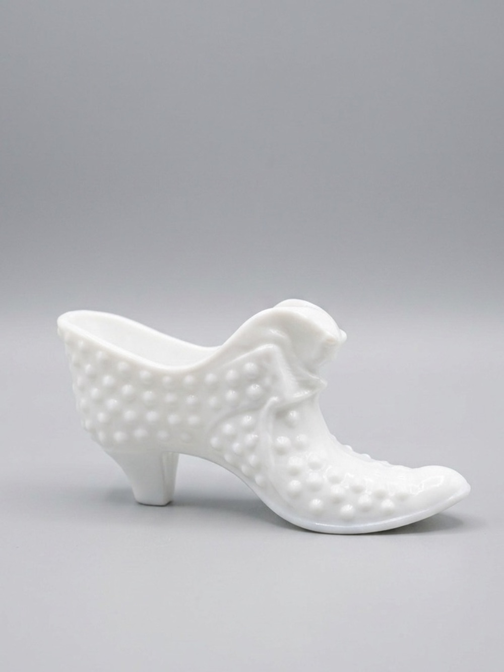 Vintage Fenton White Milk Glass Hobnail Cat Head Shoe Slipper Figurine